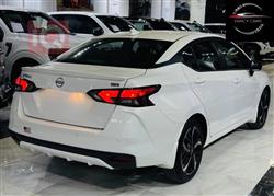 نيسان فيرسا